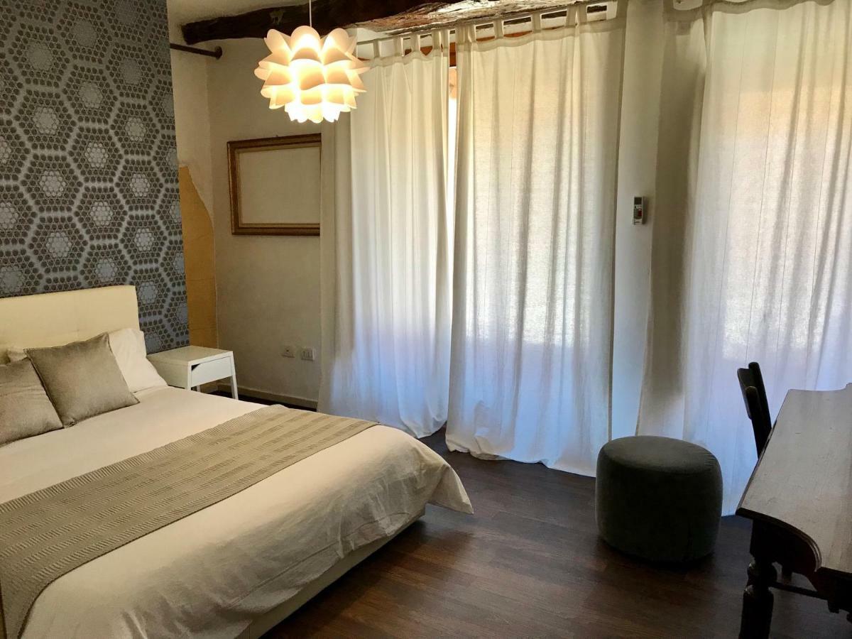The Heart Of Cagliari, Cozy 2 Bedroom Apartment Exterior foto